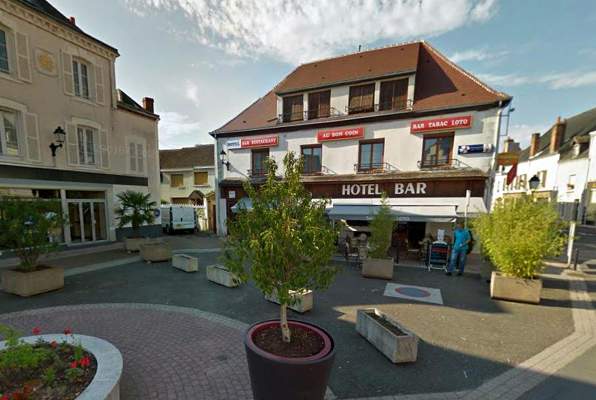 Hotel Au Bon Coin Cloyes-sur-le-Loir Buitenkant foto
